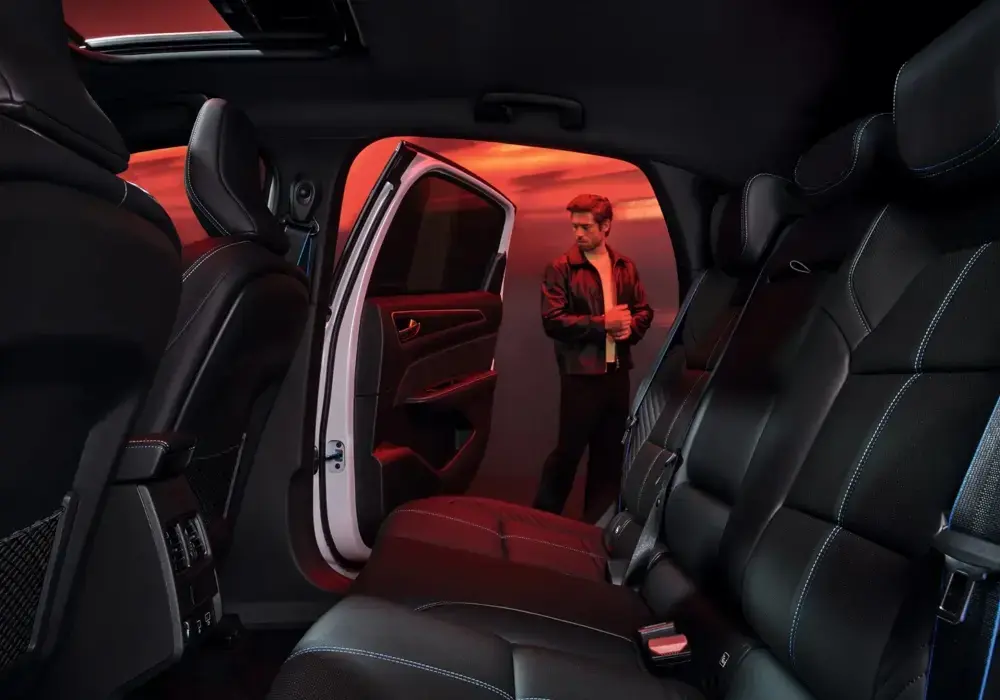 Guía sobre tipos de tapiz para autos y opciones de interior en modelos Renault Chile.