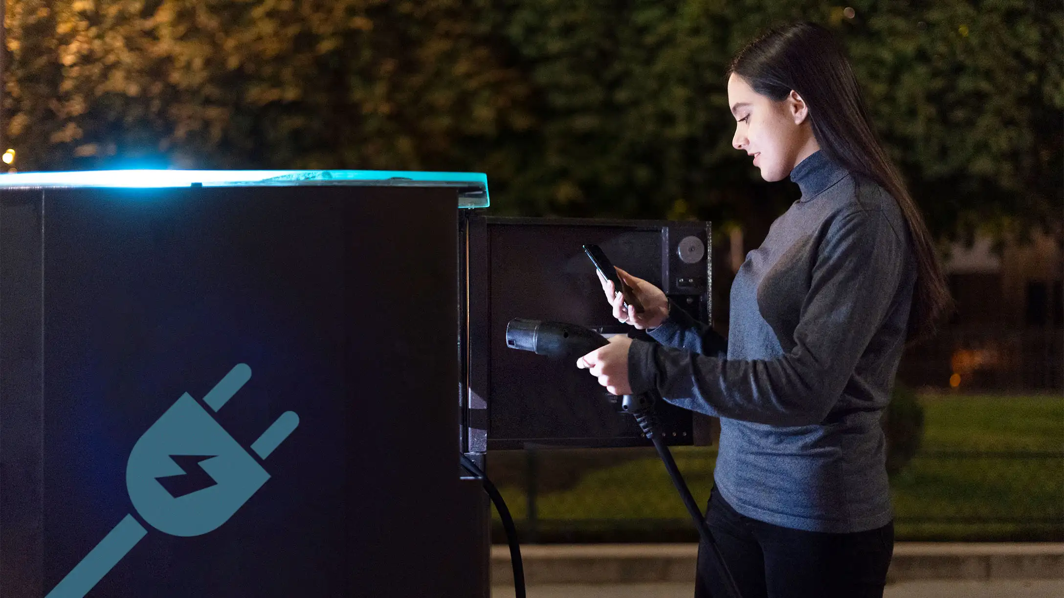 Cuánto se demora en cargar un auto eléctrico